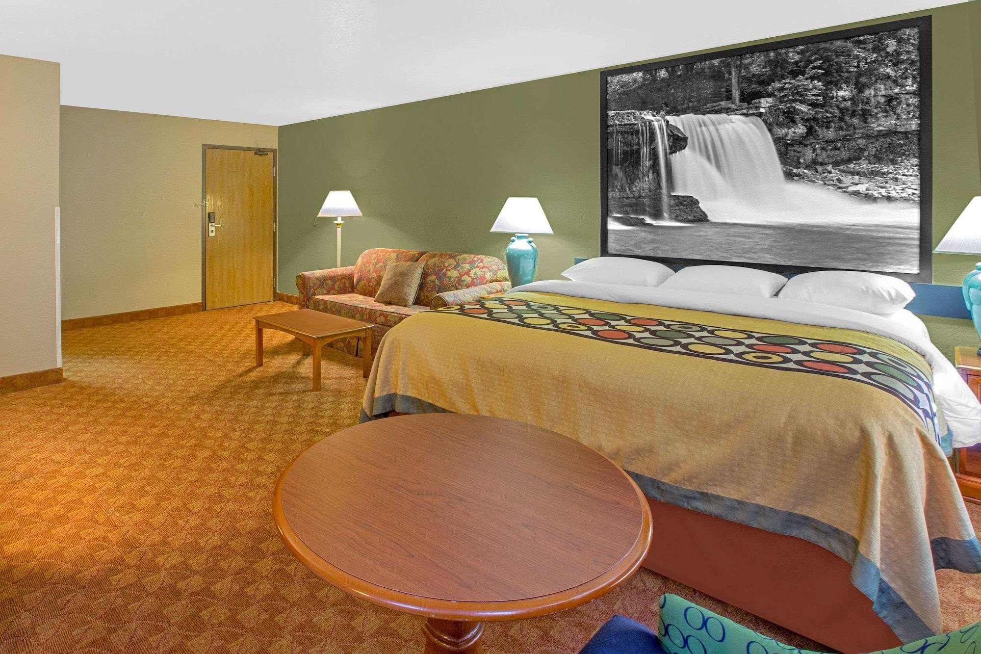 Super 8 By Wyndham Howe Esterno foto
