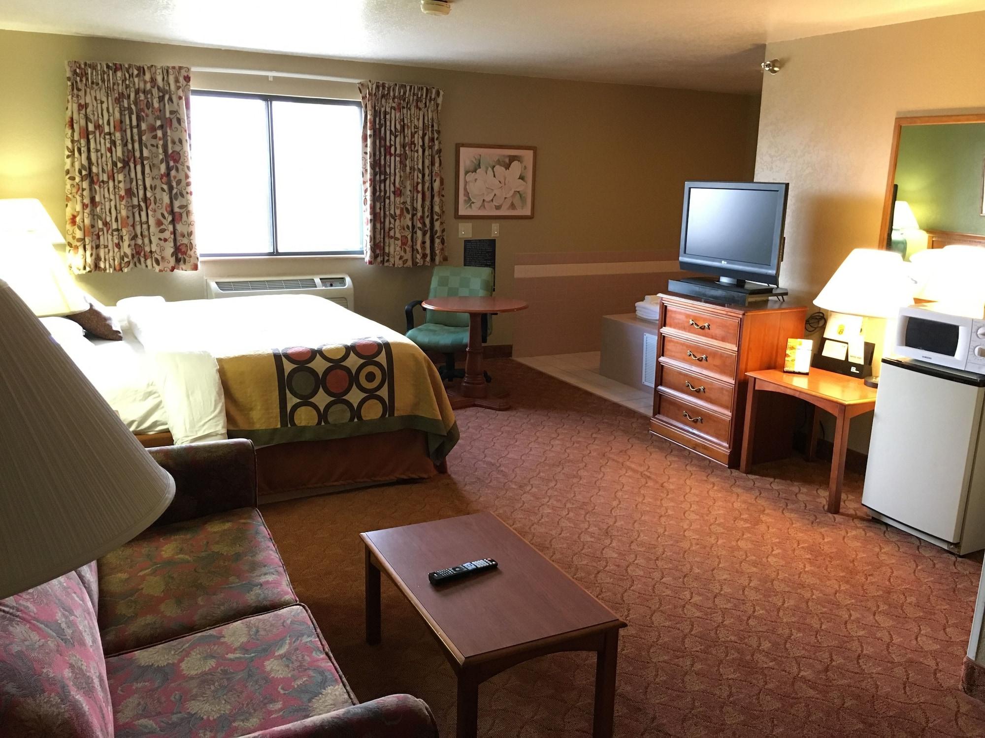 Super 8 By Wyndham Howe Esterno foto