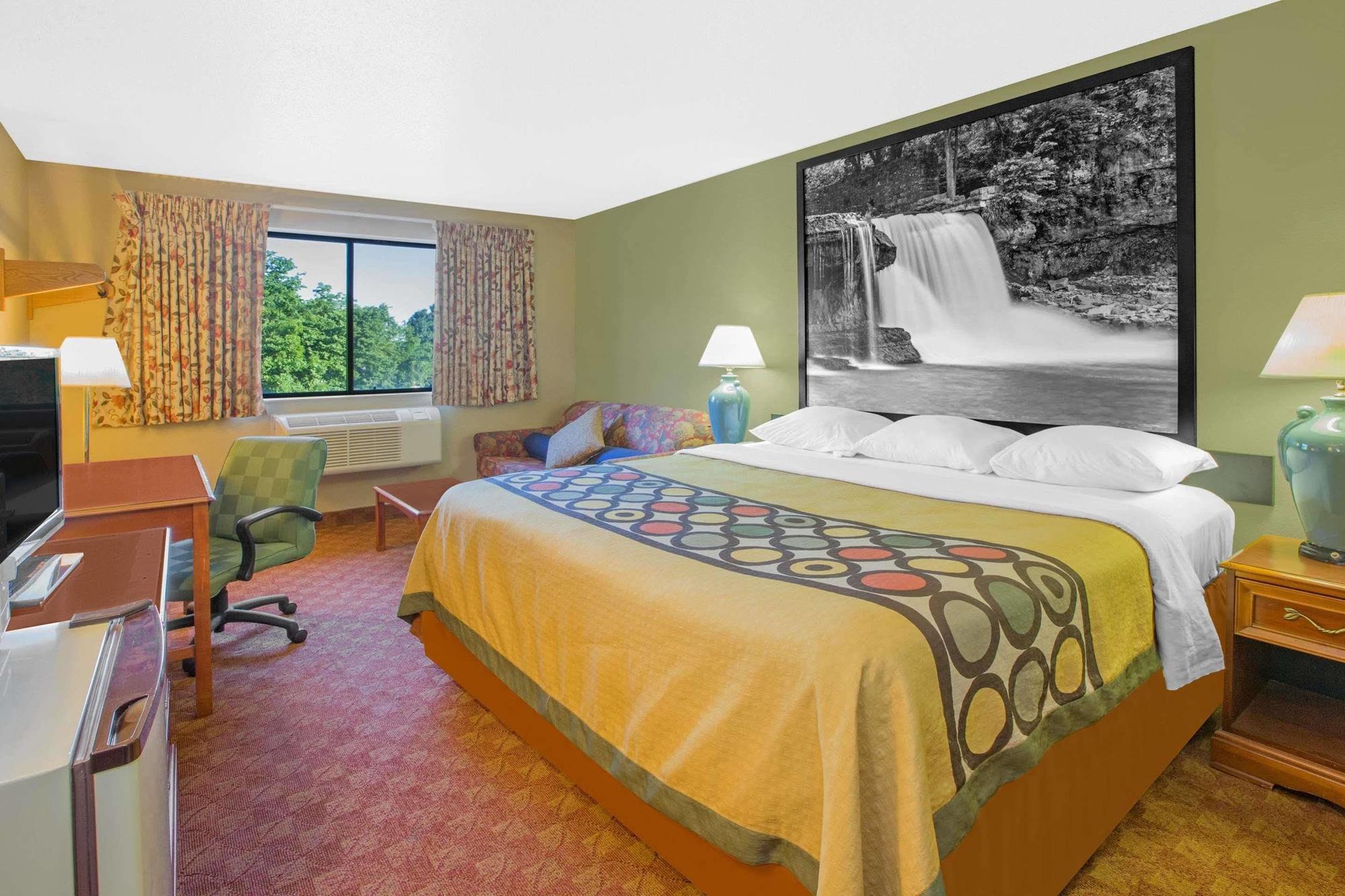 Super 8 By Wyndham Howe Esterno foto